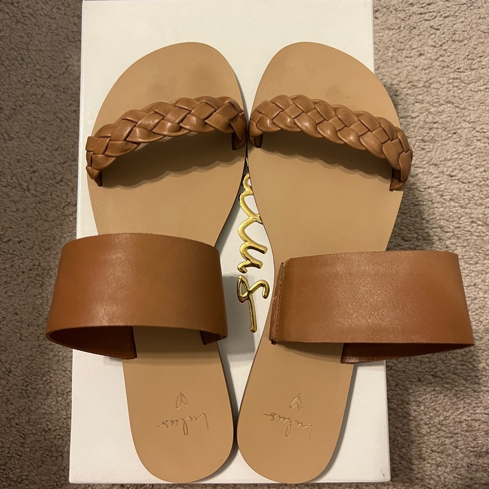 LuLu’s Caylee Sandals